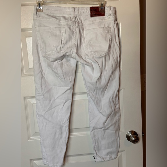 One X Oneteaspoon Elegant White Distressed Cropped Jeans for Women - Picture 3 of 3